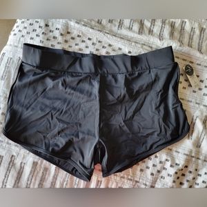 Torrid swim shorts size 2